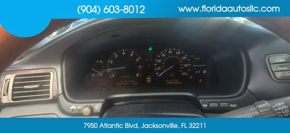 2005 Lexus LS 3rd Gen - Image 12 of 14
