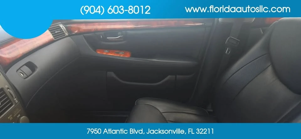 2005 Lexus LS 3rd Gen - Image 9 of 14