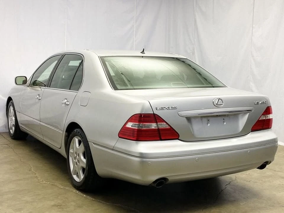2005 Lexus LS 3rd Gen - Image 3 of 20