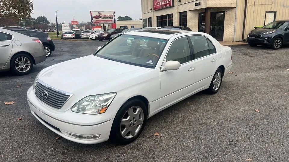 2005 Lexus LS 3rd Gen - Image 8 of 19