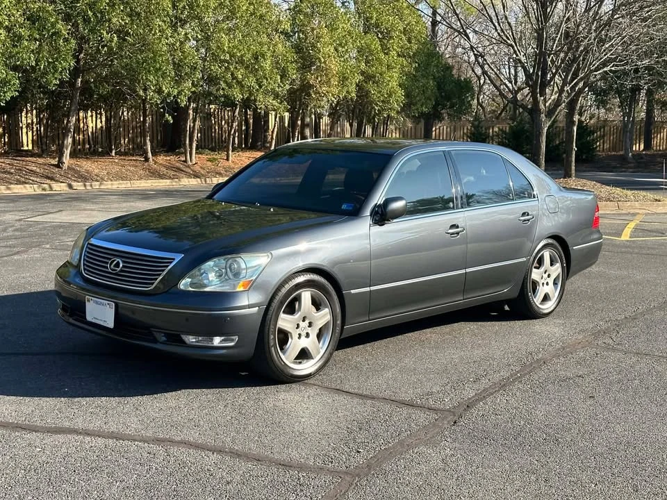 2005 Lexus LS 3rd Gen - Image 3 of 20