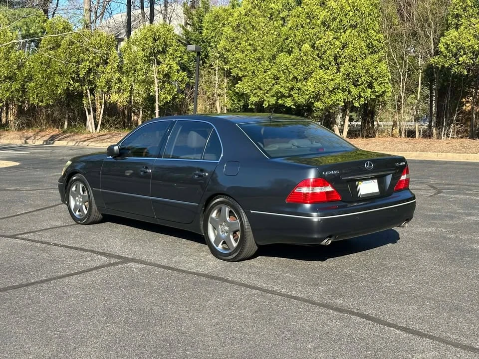 2005 Lexus LS 3rd Gen - Image 5 of 20