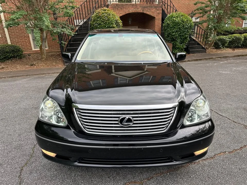 2005 Lexus LS 3rd Gen - Image 4 of 20