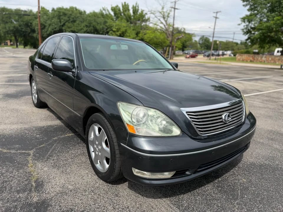 2005 Lexus LS 3rd Gen - Image 4 of 13