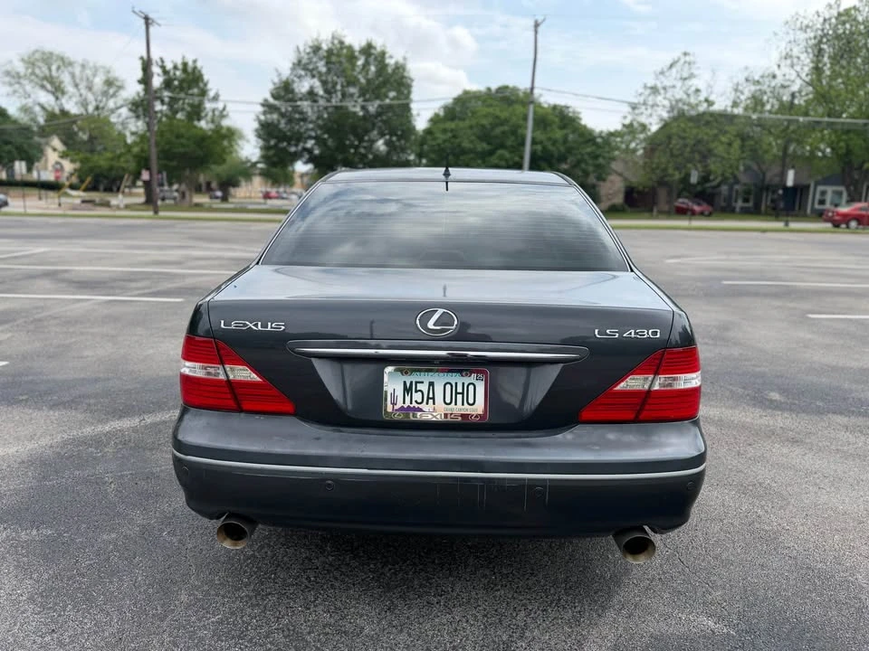2005 Lexus LS 3rd Gen - Image 7 of 13