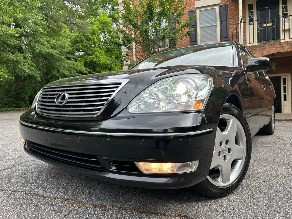 2005 Lexus LS 3rd Gen - Image 2 of 20