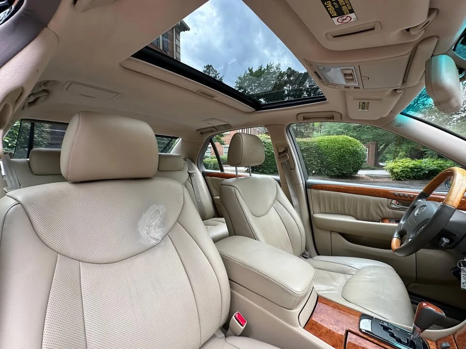 2005 Lexus LS 3rd Gen - Image 20 of 20