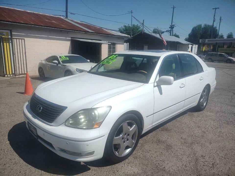 2005 Lexus LS 3rd Gen - Image 4 of 17