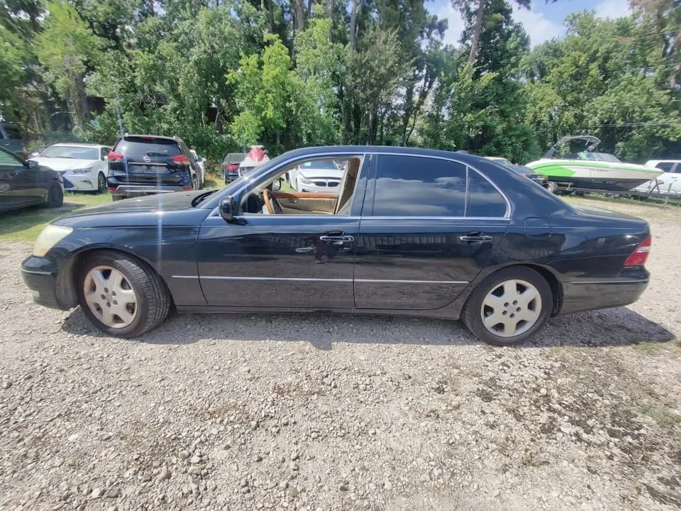 2005 Lexus LS 3rd Gen - Image 3 of 20
