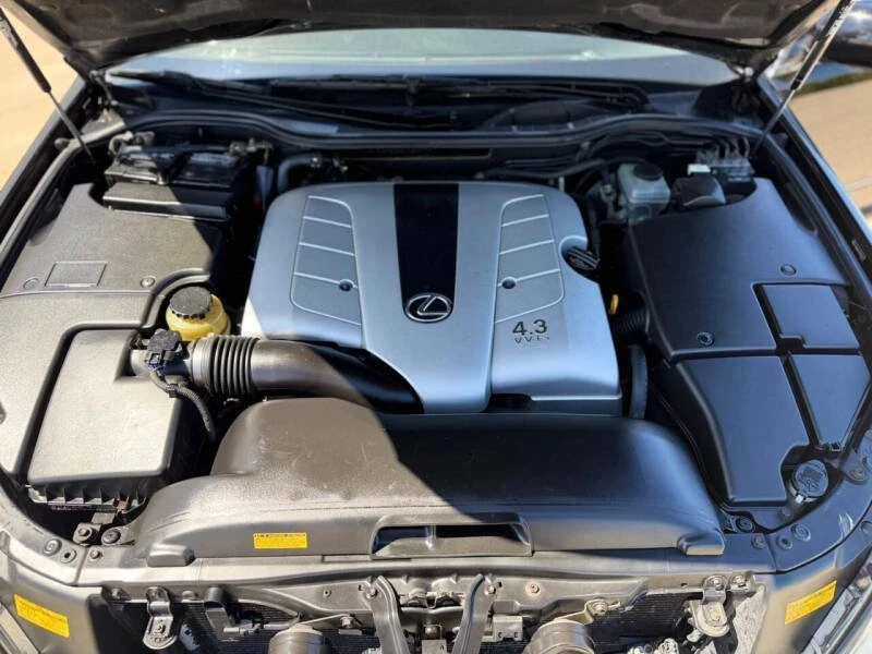 2005 Lexus LS 3rd Gen - Image 15 of 20