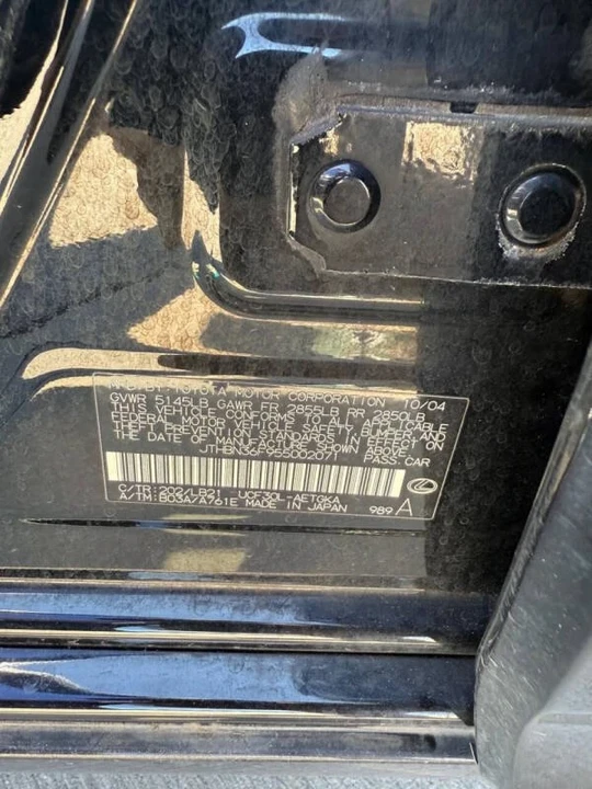 2005 Lexus LS 3rd Gen - Image 17 of 20