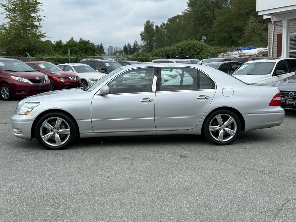 2005 Lexus LS 3rd Gen - Image 7 of 18