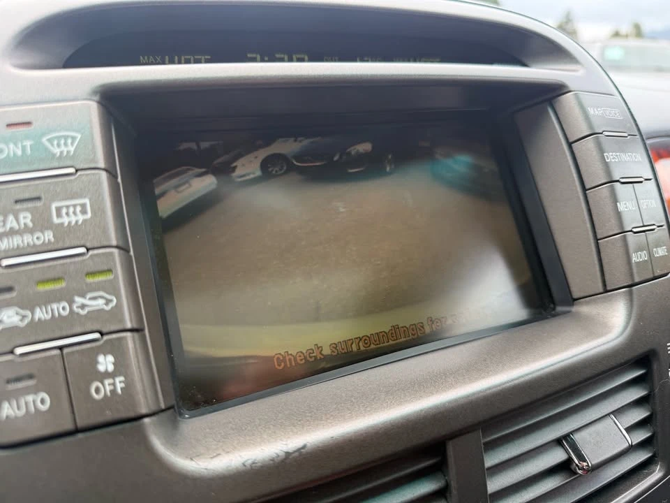 2005 Lexus LS 3rd Gen - Image 17 of 18