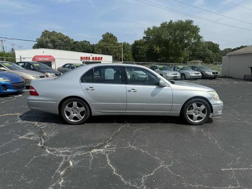 2005 Lexus LS 3rd Gen - Image 6 of 6
