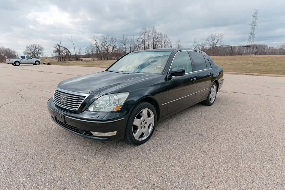 2005 Lexus LS 3rd Gen - Image 2 of 21