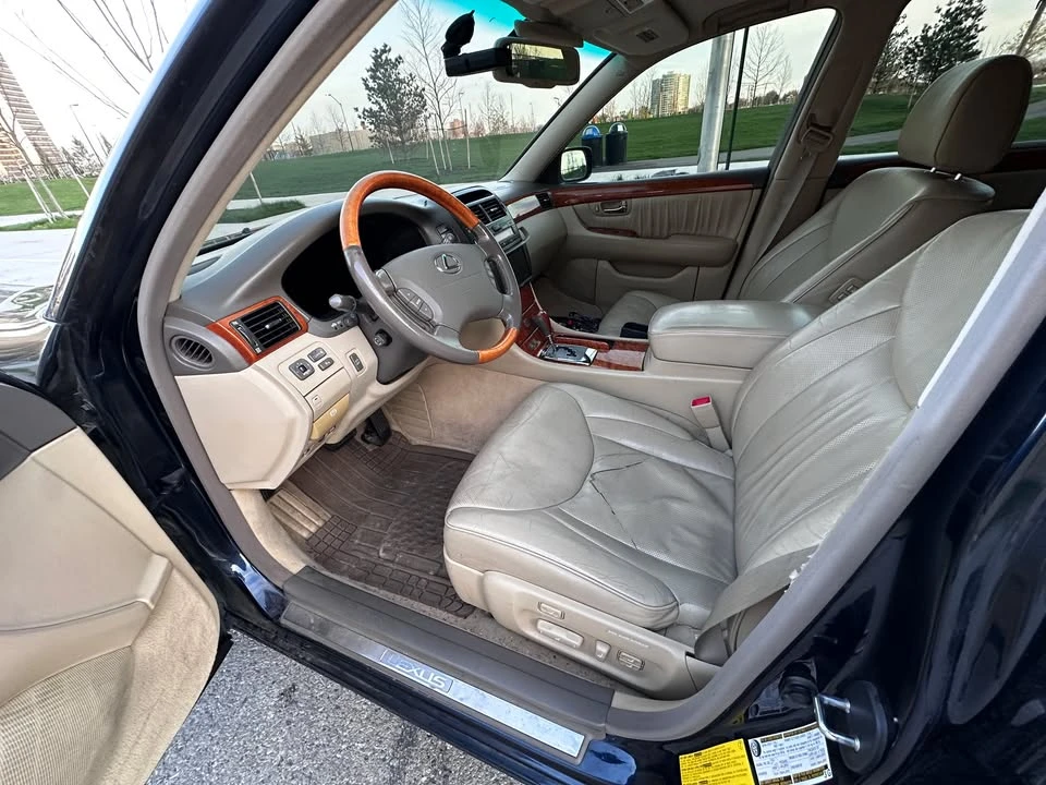 2005 Lexus LS 3rd Gen - Image 14 of 14