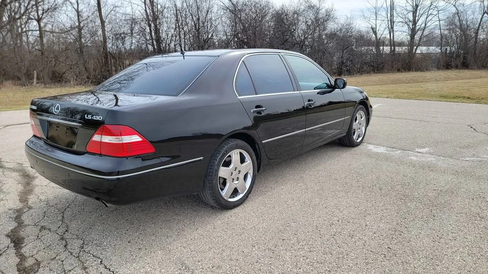 2005 Lexus LS 3rd Gen - Image 7 of 20