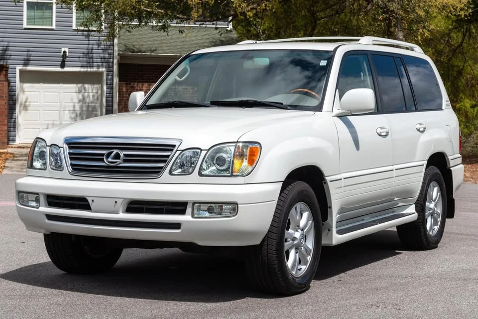 2005 Lexus LX 2nd Gen - Image 11 of 11