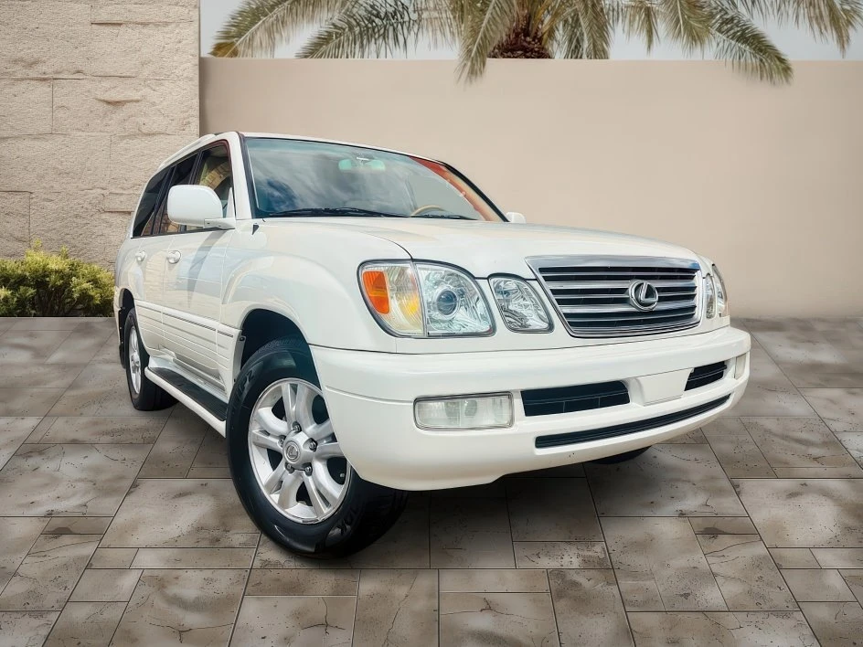 2005 Lexus LX 2nd Gen - Image 2 of 19