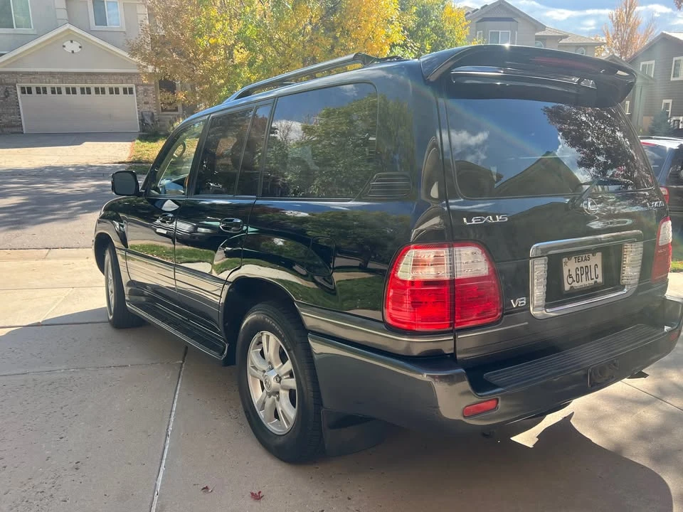 2005 Lexus LX 2nd Gen - Image 3 of 14