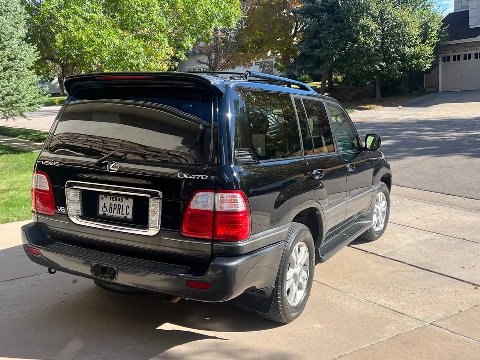 2005 Lexus LX 2nd Gen - Image 2 of 14
