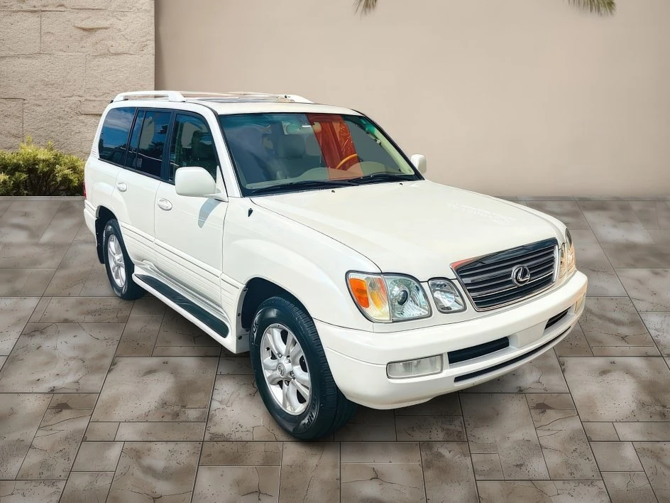 2005 Lexus LX 2nd Gen - Image 3 of 19