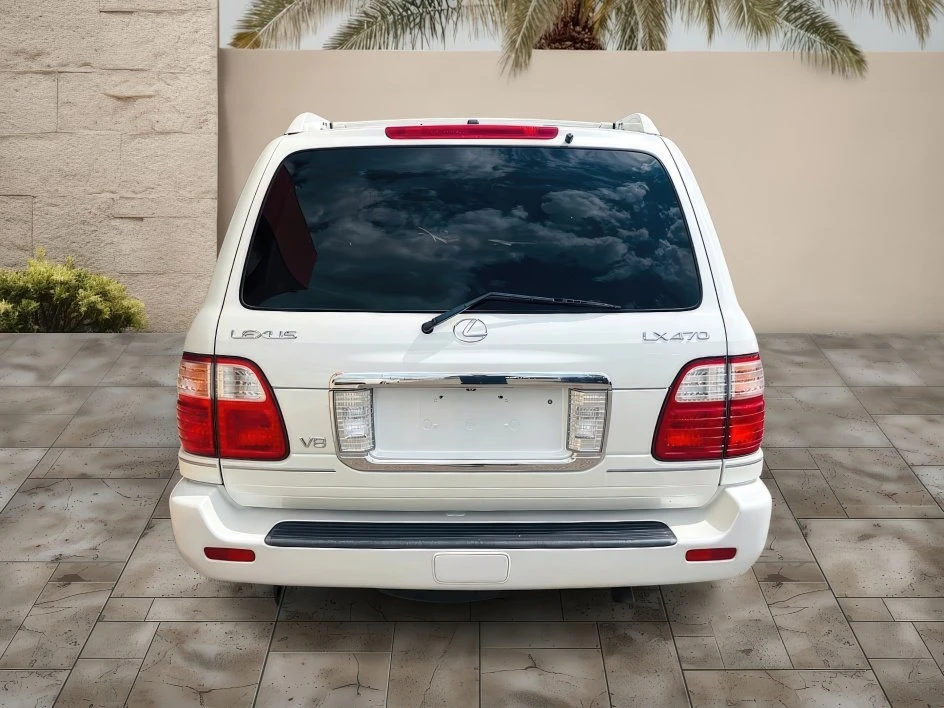 2005 Lexus LX 2nd Gen - Image 7 of 19