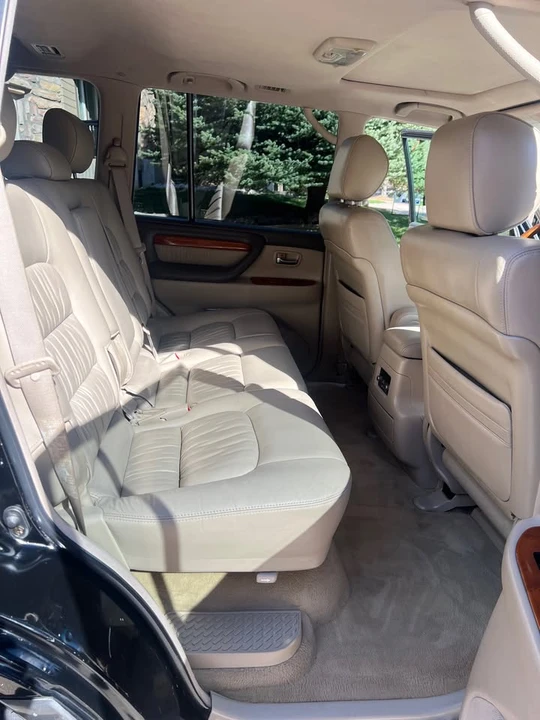 2005 Lexus LX 2nd Gen - Image 7 of 14