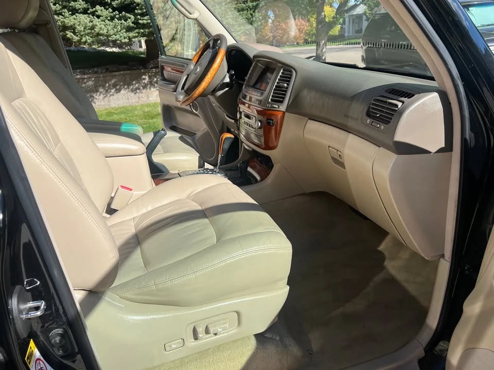 2005 Lexus LX 2nd Gen - Image 6 of 14