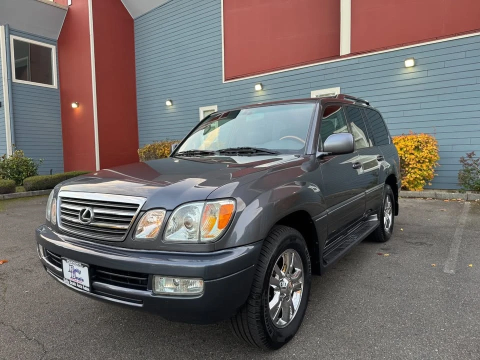 2005 Lexus LX 2nd Gen - Image 7 of 18