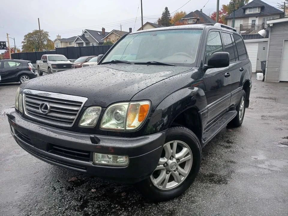 2005 Lexus LX 2nd Gen - Image 3 of 15