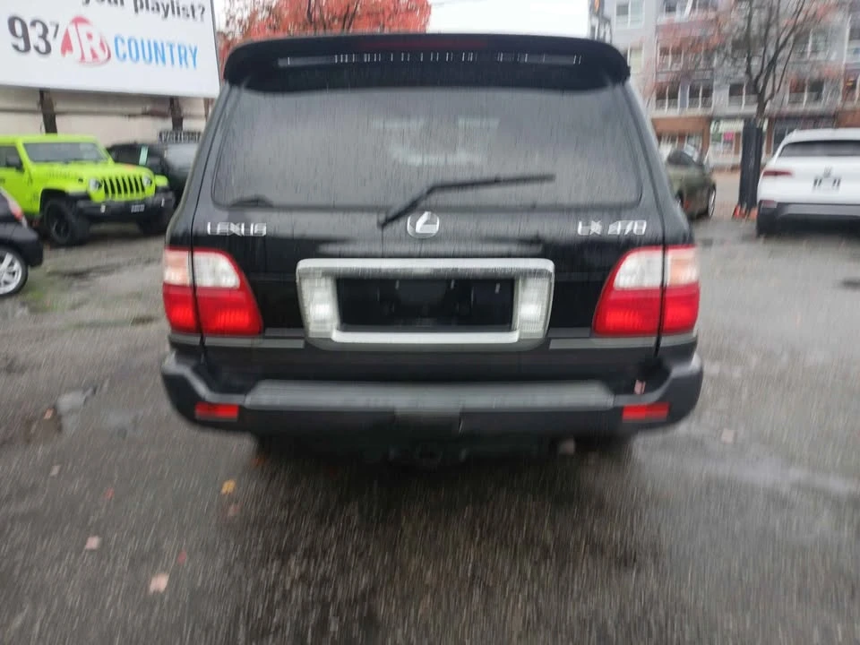 2005 Lexus LX 2nd Gen - Image 6 of 15