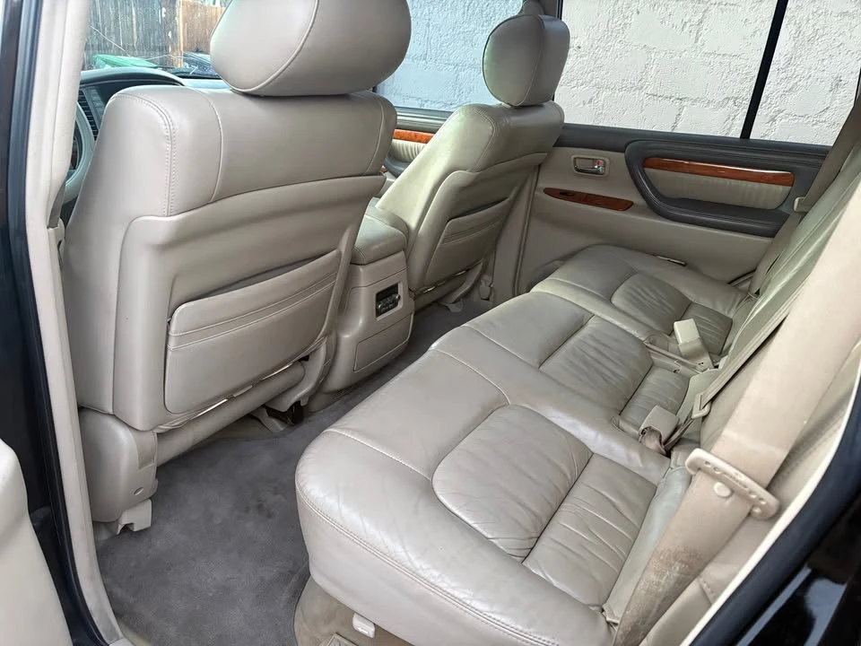 2005 Lexus LX 2nd Gen - Image 7 of 12