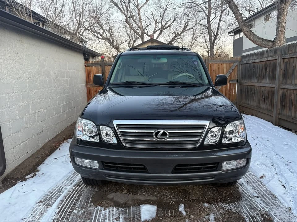 2005 Lexus LX 2nd Gen - Image 2 of 12