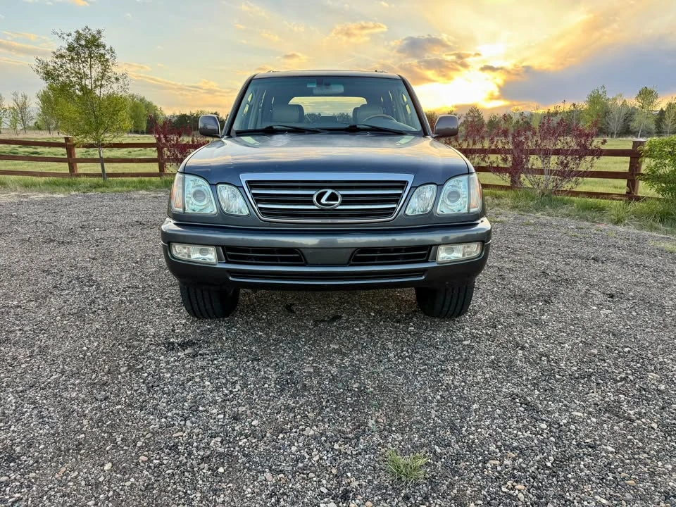 2005 Lexus LX 2nd Gen - Image 2 of 20