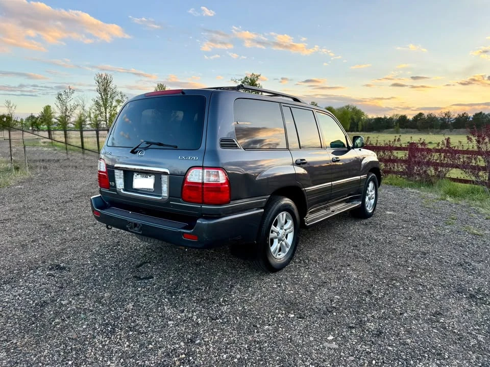 2005 Lexus LX 2nd Gen - Image 8 of 20
