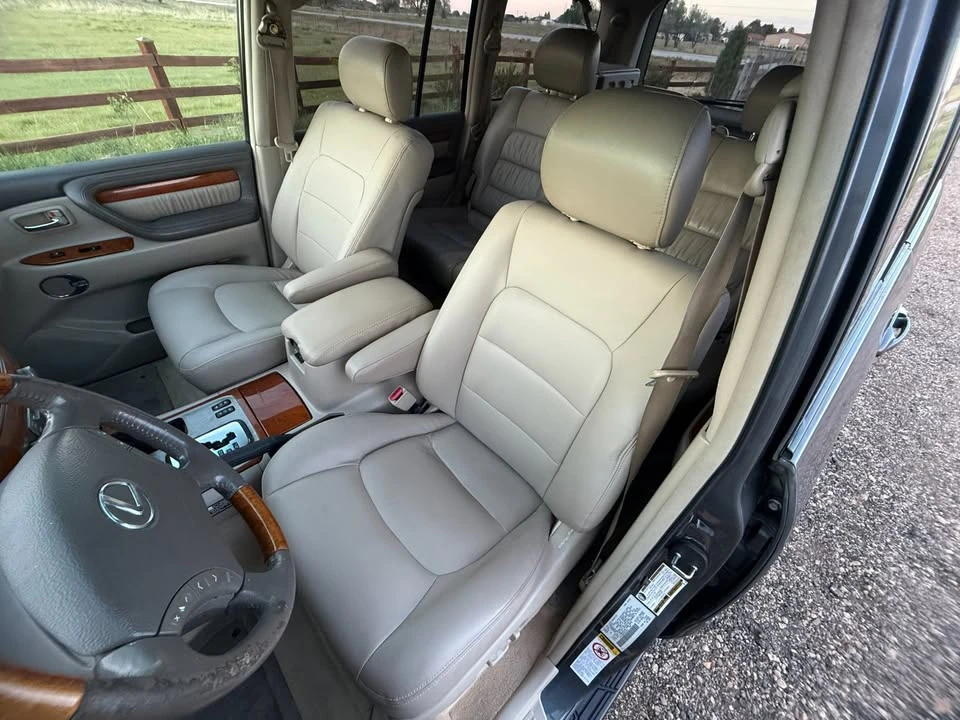 2005 Lexus LX 2nd Gen - Image 17 of 20
