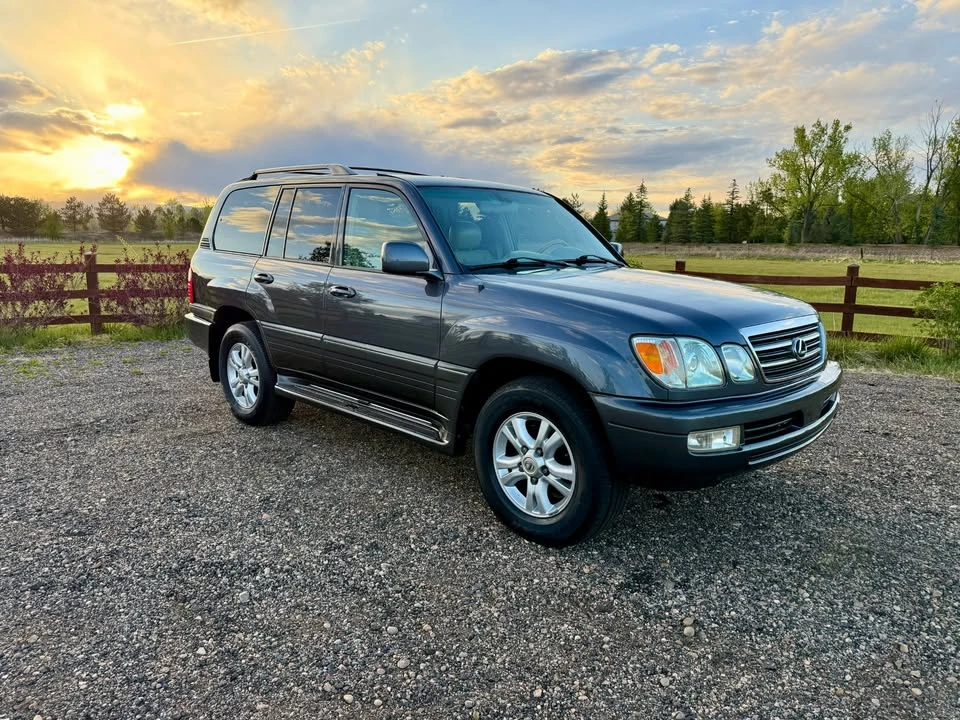 2005 Lexus LX 2nd Gen - Image 10 of 20