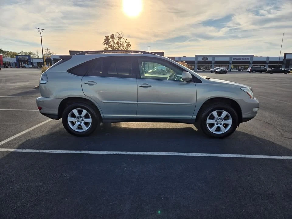 2005 Lexus RX 2nd Gen - Image 3 of 8