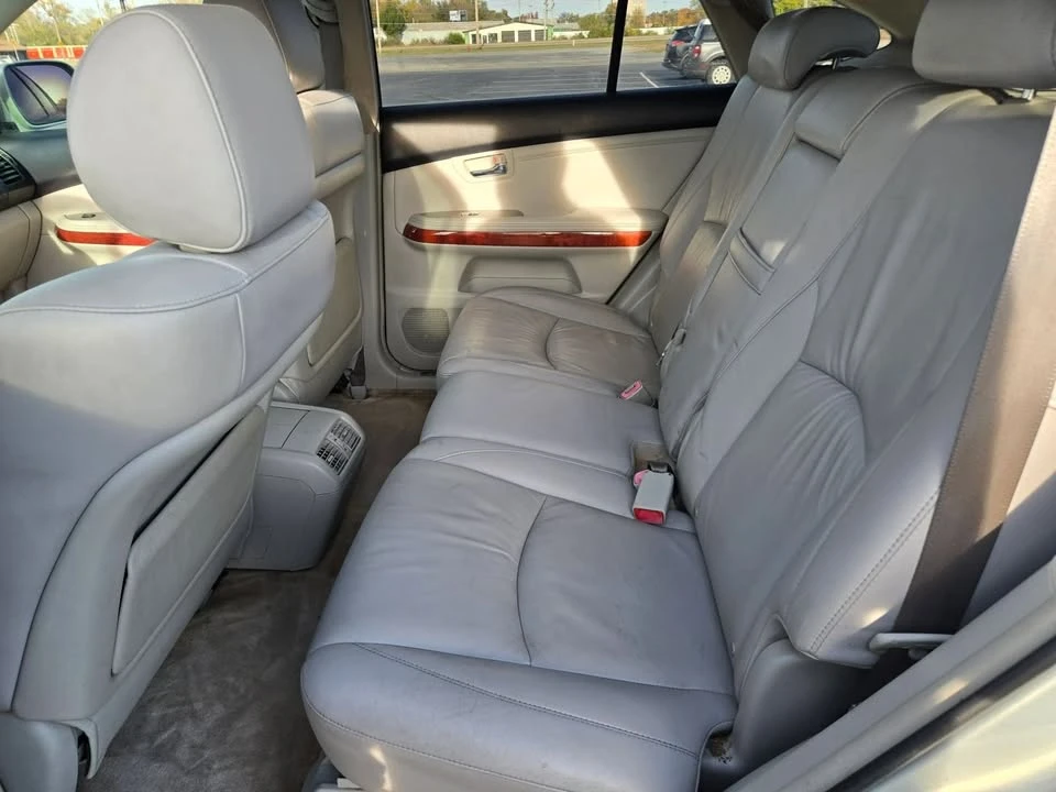 2005 Lexus RX 2nd Gen - Image 6 of 8