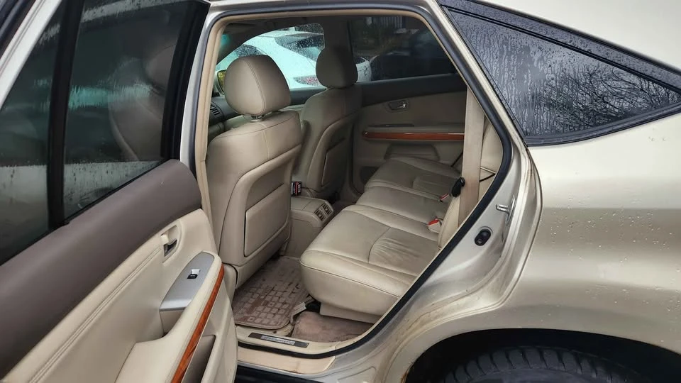 2005 Lexus RX 2nd Gen - Image 10 of 10