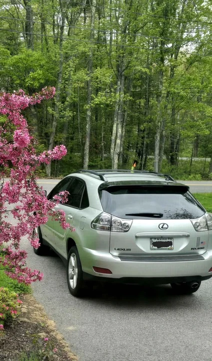 2005 Lexus RX 2nd Gen - Image 3 of 20