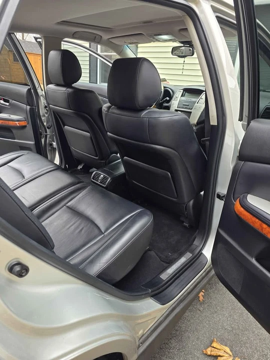 2005 Lexus RX 2nd Gen - Image 7 of 20