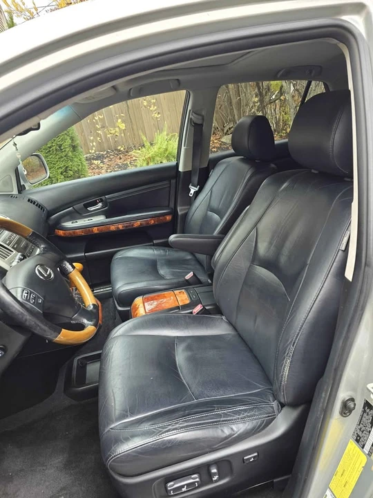 2005 Lexus RX 2nd Gen - Image 14 of 20