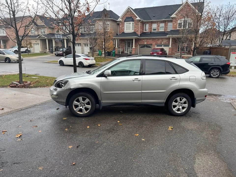 2005 Lexus RX 2nd Gen - Image 3 of 7