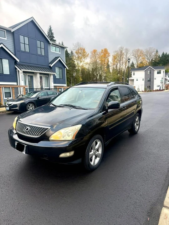 2005 Lexus RX 2nd Gen - Image 2 of 8