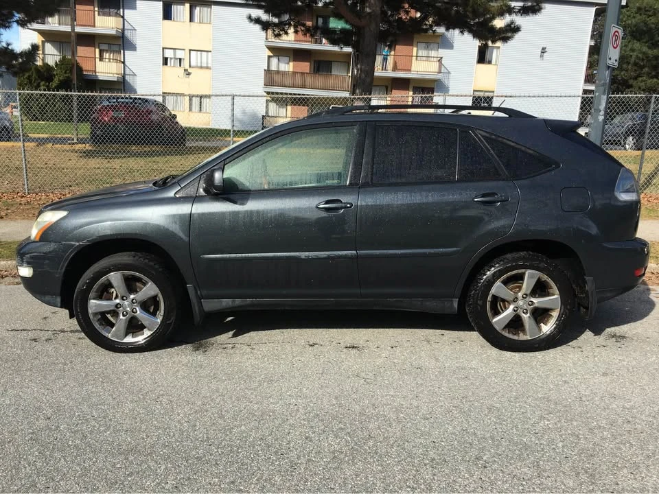 2005 Lexus RX 2nd Gen - Image 6 of 12