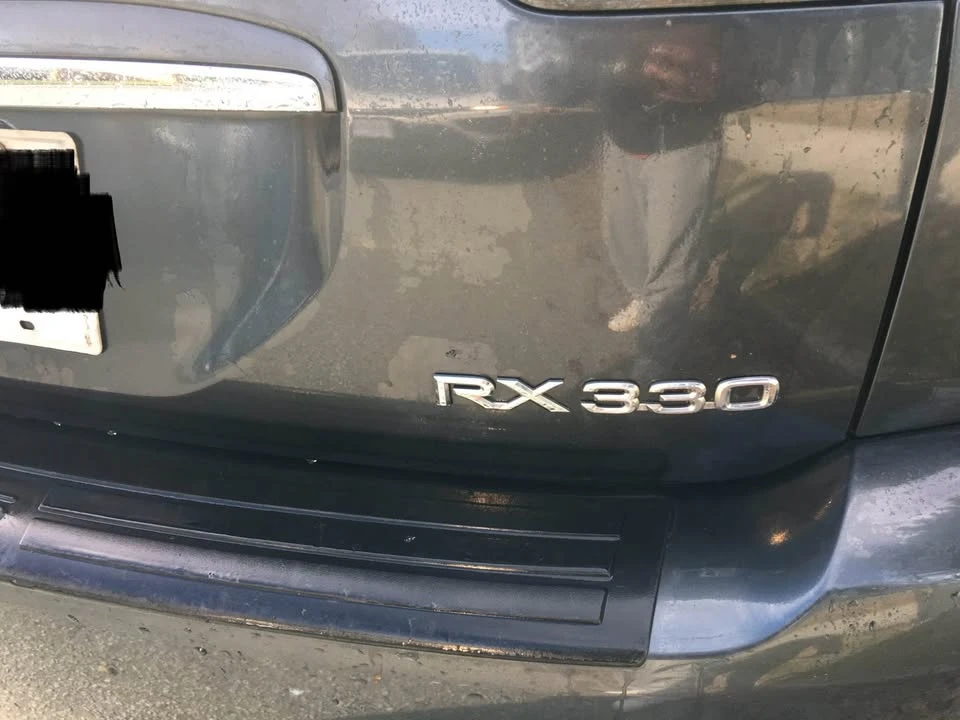 2005 Lexus RX 2nd Gen - Image 5 of 12