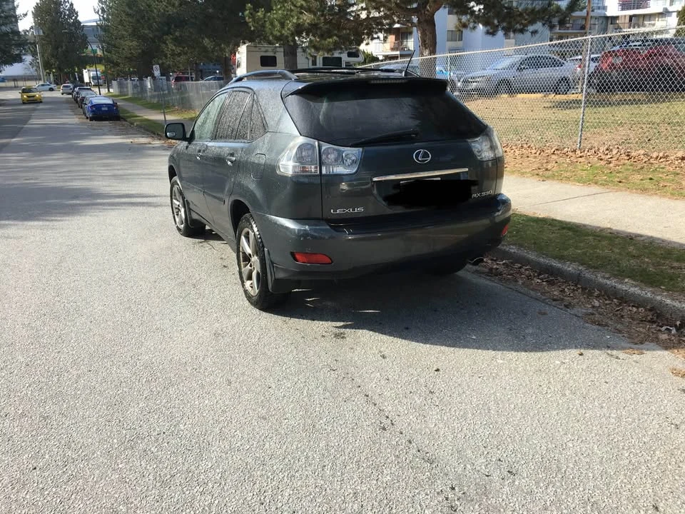 2005 Lexus RX 2nd Gen - Image 3 of 12