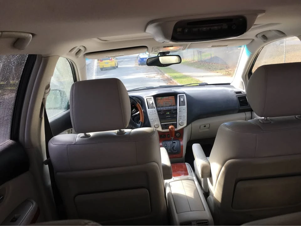 2005 Lexus RX 2nd Gen - Image 11 of 12